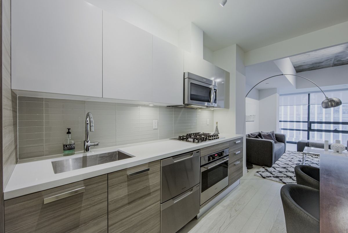 224 King Street W Toronto 224 King Street W Toronto