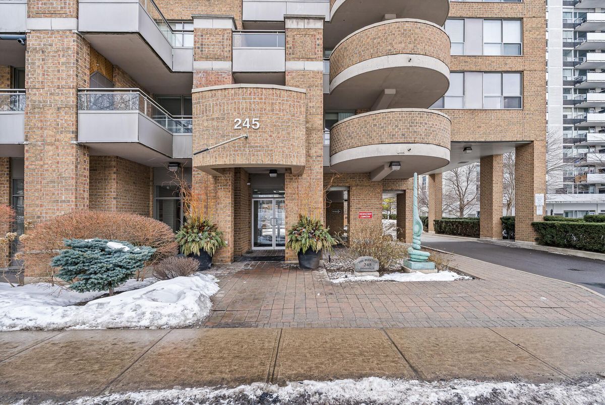 245 Davisville Avenue Toronto 245 Davisville Avenue Toronto