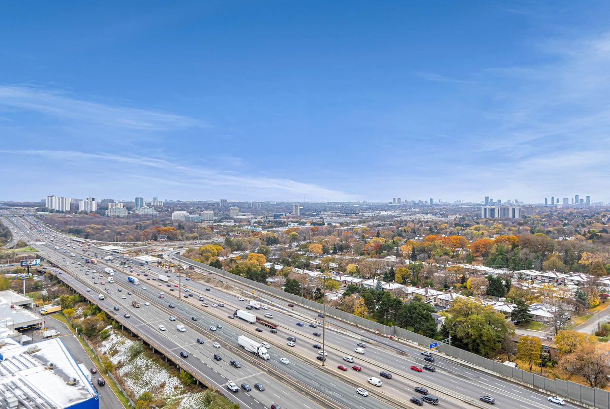 115 McMahon Drive Toronto 115 McMahon Drive Toronto