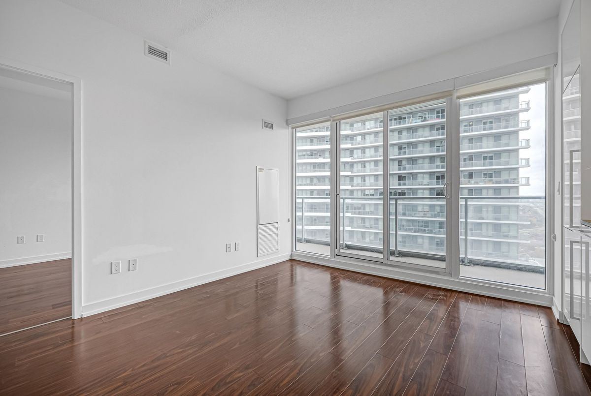 115 McMahon Drive Toronto 115 McMahon Drive Toronto