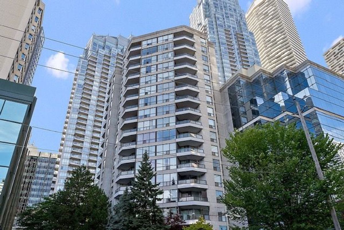 30 Holly Street Toronto 30 Holly Street Toronto