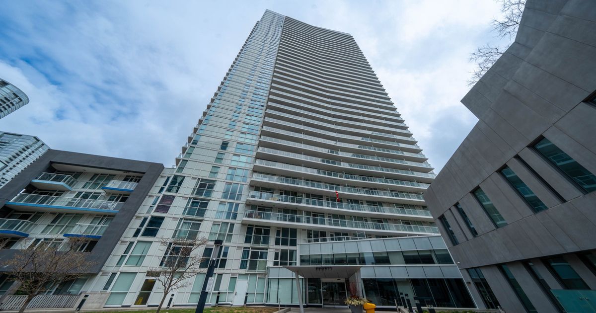 75 Queens Wharf Road Toronto