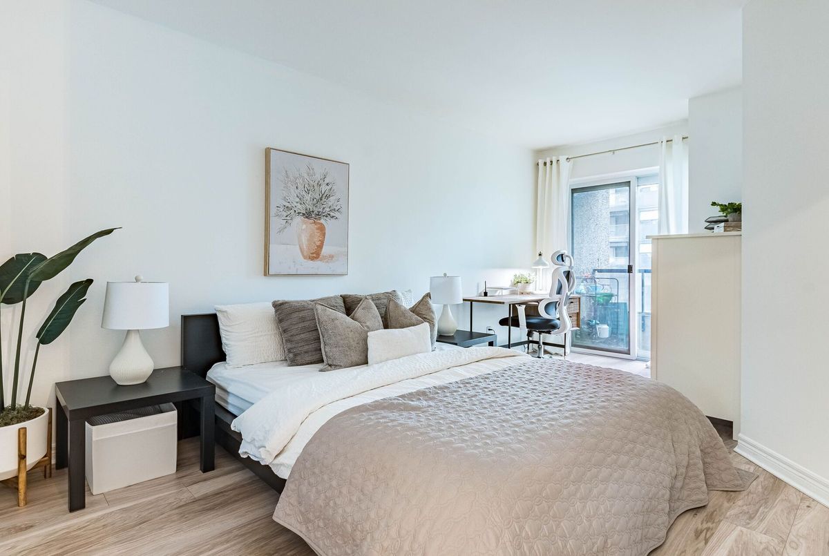 55 Bloor Street E Toronto 55 Bloor Street E Toronto