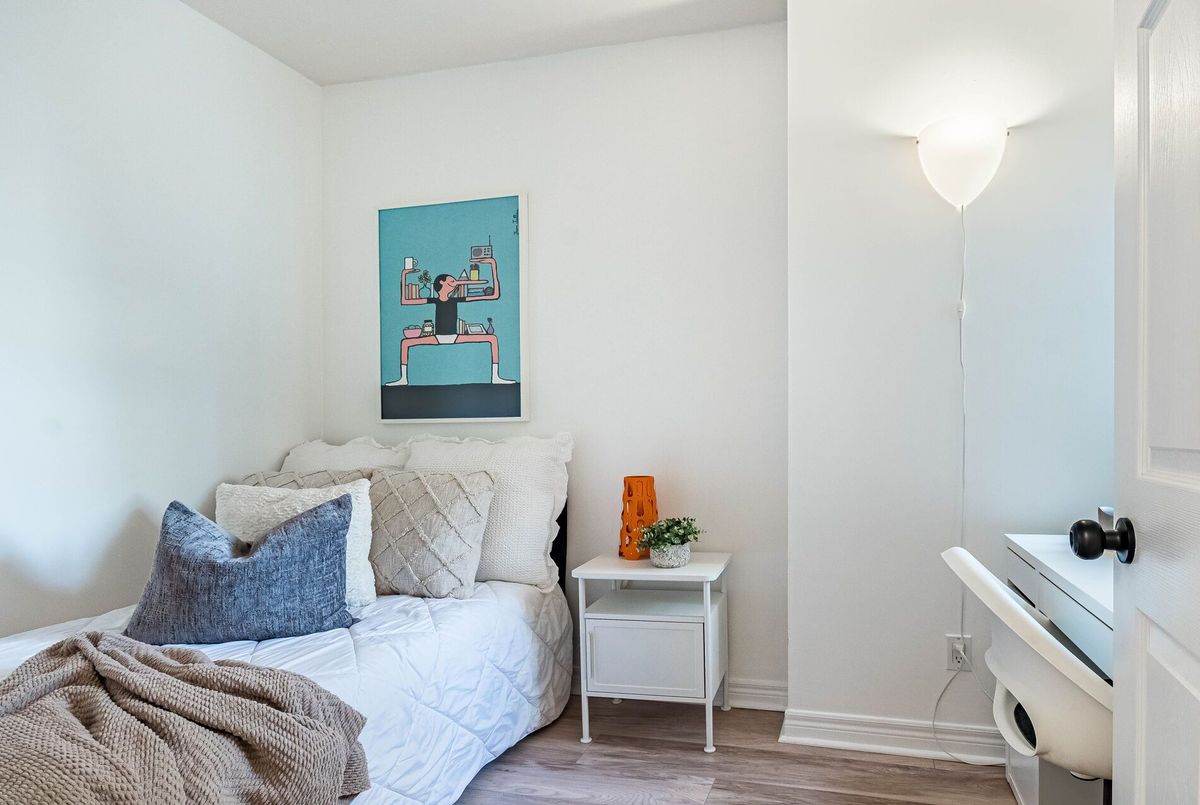 55 Bloor Street E Toronto 55 Bloor Street E Toronto