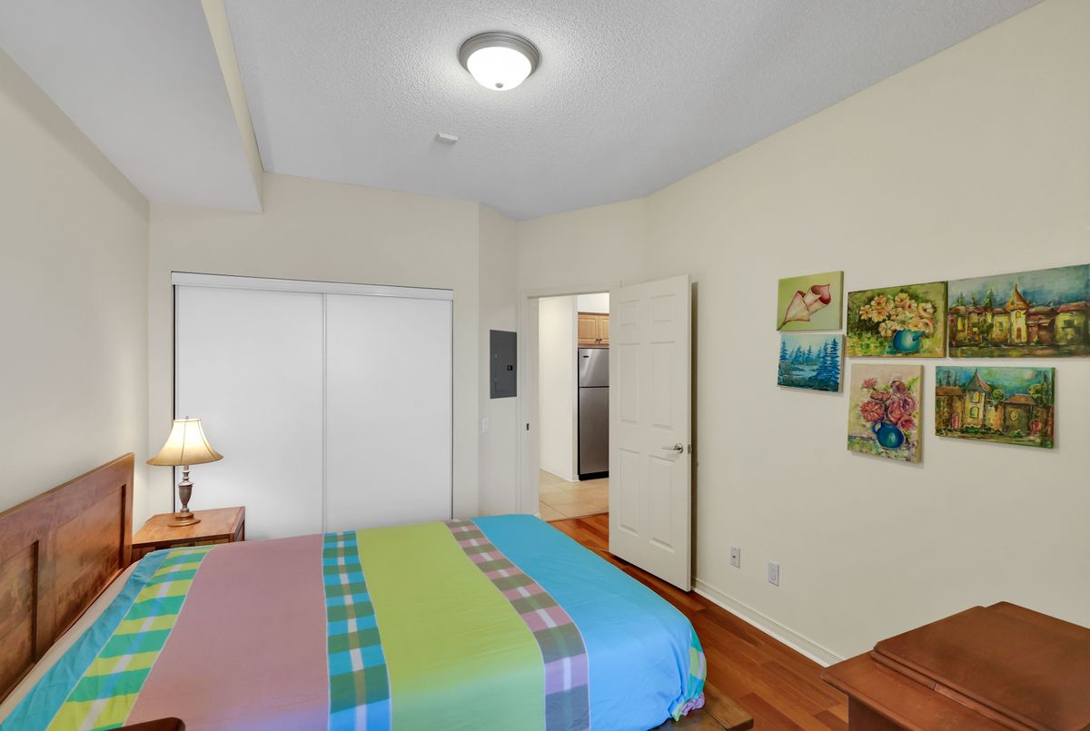 481 Rosewell Avenue Toronto 481 Rosewell Avenue Toronto