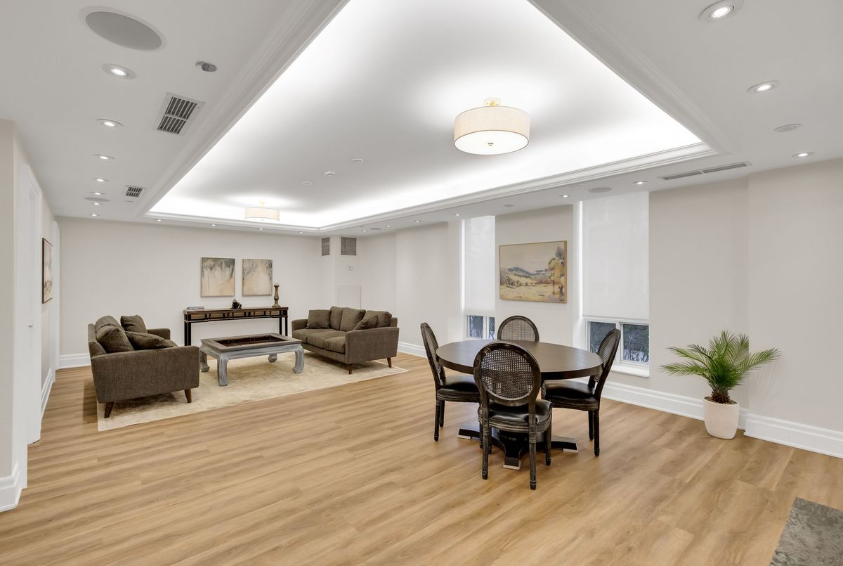 481 Rosewell Avenue Toronto 481 Rosewell Avenue Toronto