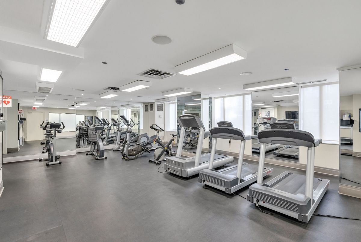 481 Rosewell Avenue Toronto 481 Rosewell Avenue Toronto