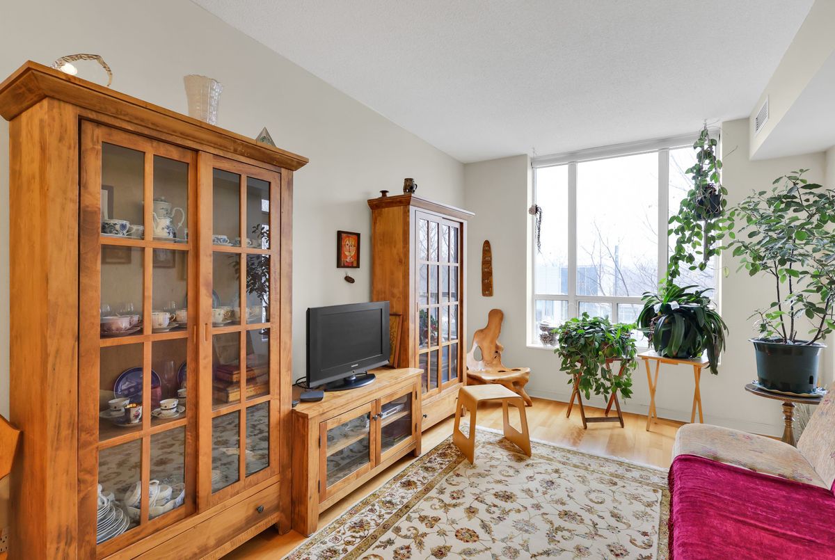 481 Rosewell Avenue Toronto 481 Rosewell Avenue Toronto