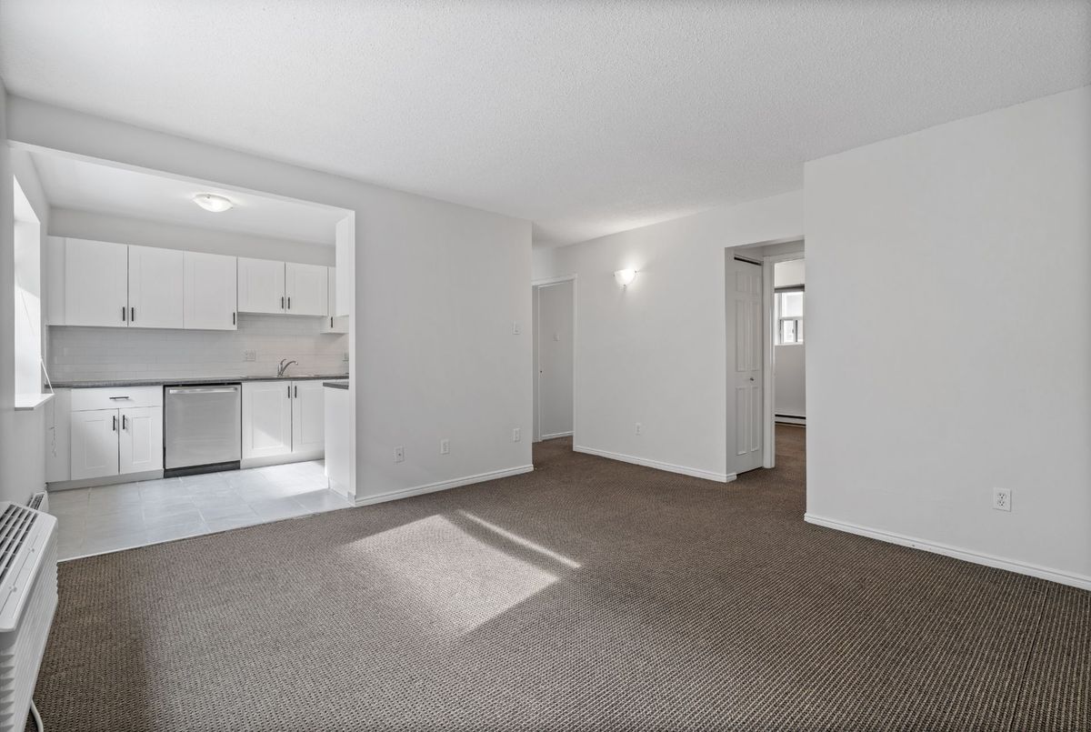 1383 Bathurst Street Toronto 1383 Bathurst Street Toronto