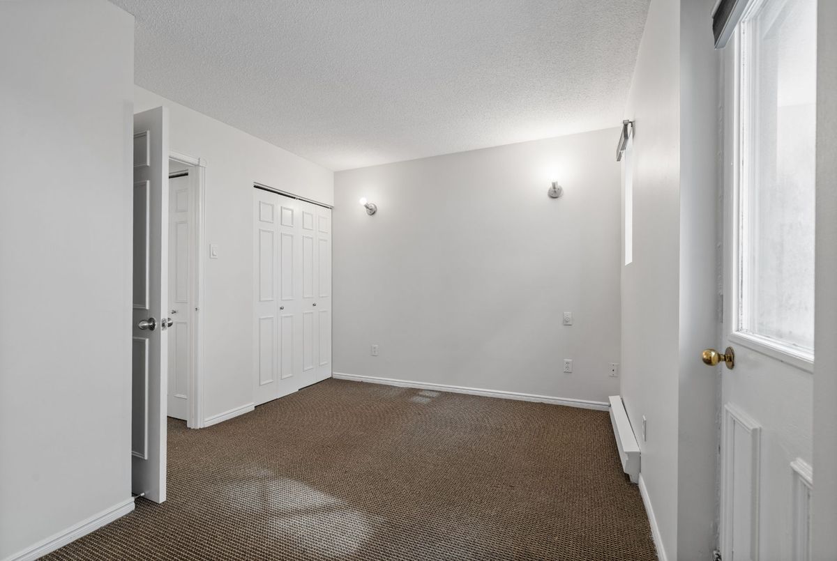 1383 Bathurst Street Toronto 1383 Bathurst Street Toronto