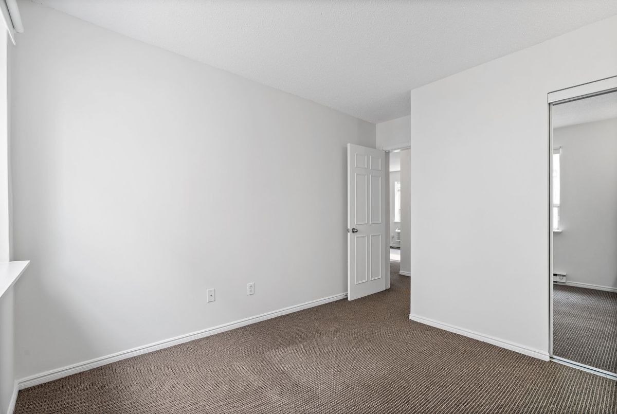 1383 Bathurst Street Toronto 1383 Bathurst Street Toronto