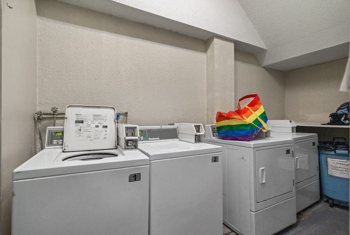 1383 Bathurst Street Toronto 1383 Bathurst Street Toronto