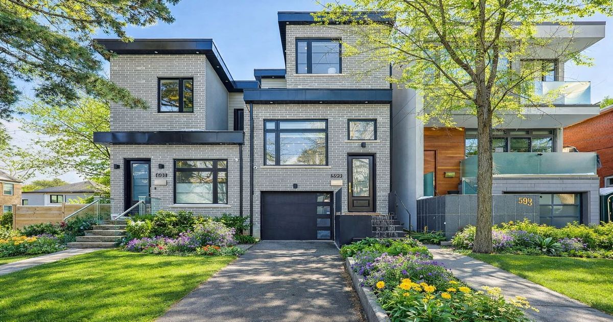 599 Soudan Avenue Toronto