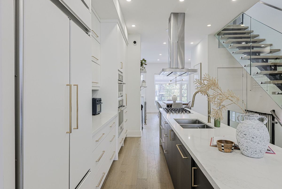 599 Soudan Avenue Toronto 599 Soudan Avenue Toronto