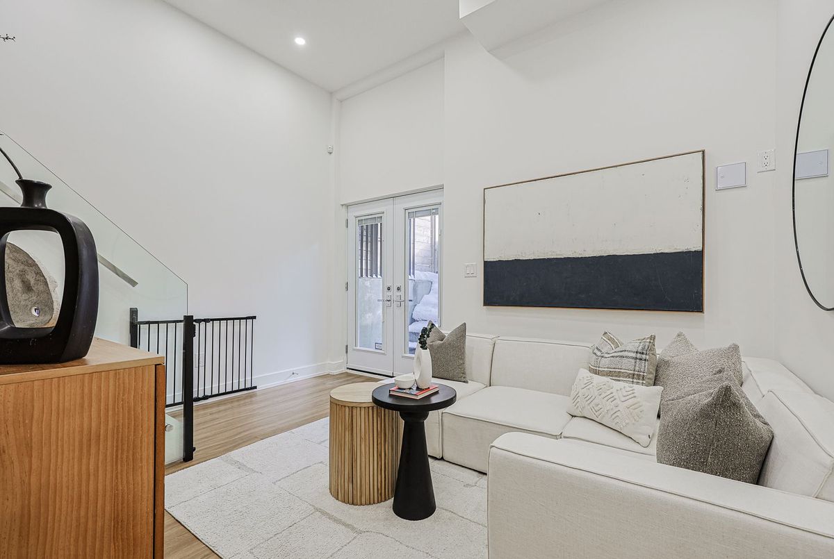 599 Soudan Avenue Toronto 599 Soudan Avenue Toronto