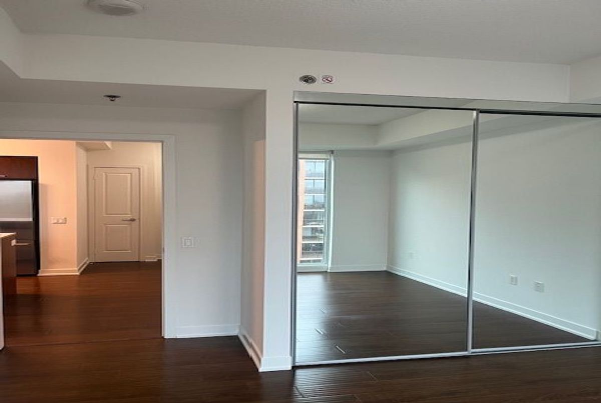 320 Tweedsmuir Avenue Toronto 320 Tweedsmuir Avenue Toronto