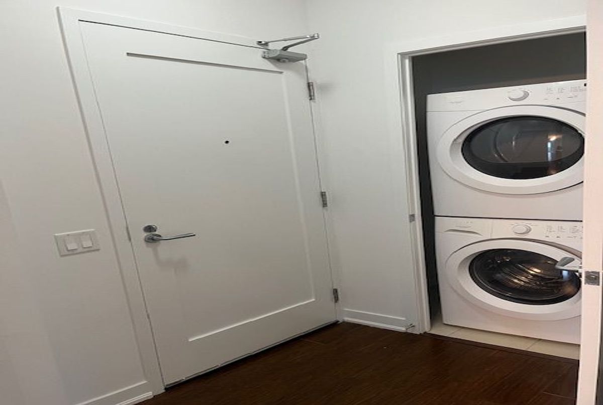 320 Tweedsmuir Avenue Toronto 320 Tweedsmuir Avenue Toronto