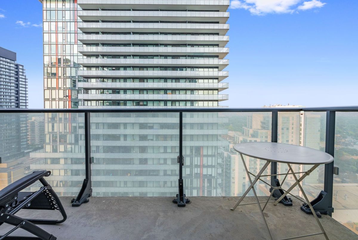 161 Roehampton Avenue Toronto 161 Roehampton Avenue Toronto