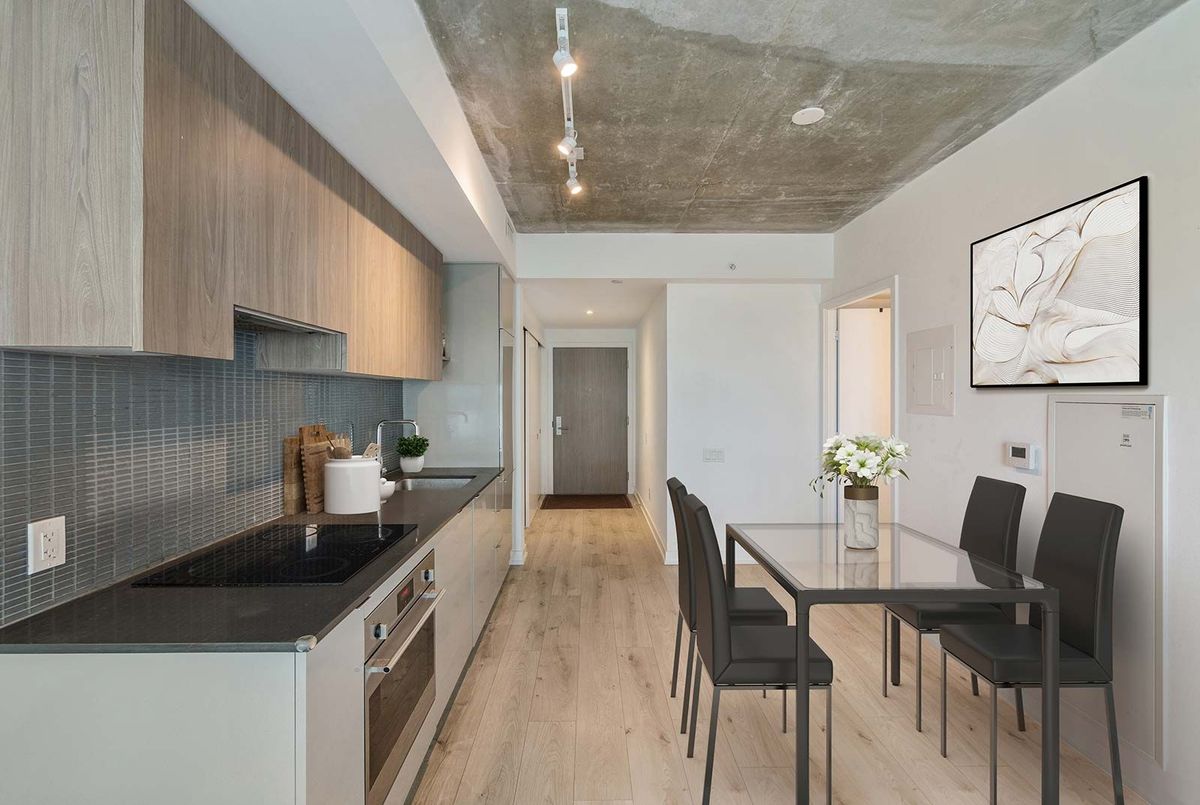 161 Roehampton Avenue Toronto 161 Roehampton Avenue Toronto