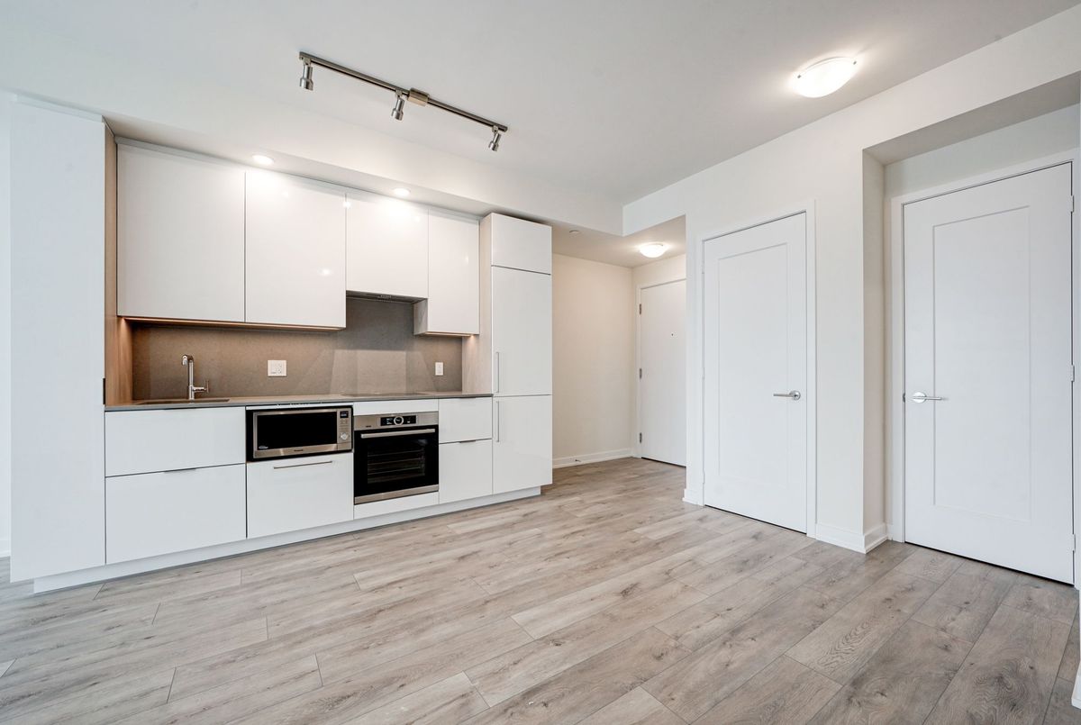 28 Freeland Street Toronto 28 Freeland Street Toronto