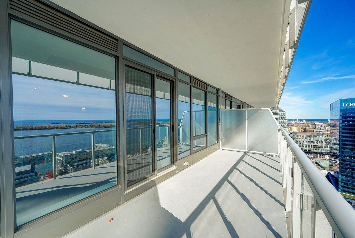 28 Freeland Street Toronto 28 Freeland Street Toronto