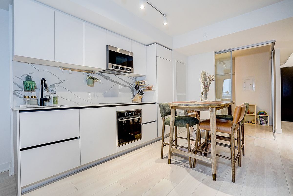 117 Broadway Avenue Toronto 117 Broadway Avenue Toronto