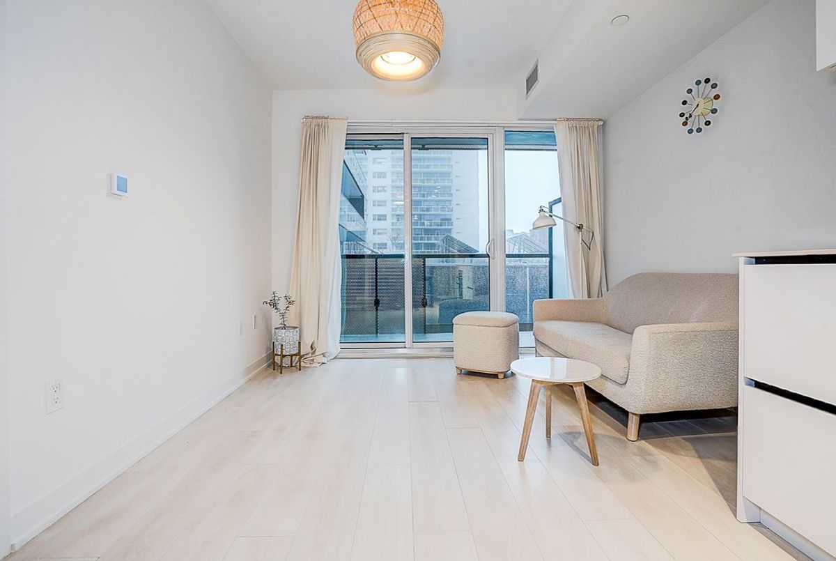 117 Broadway Avenue Toronto 117 Broadway Avenue Toronto