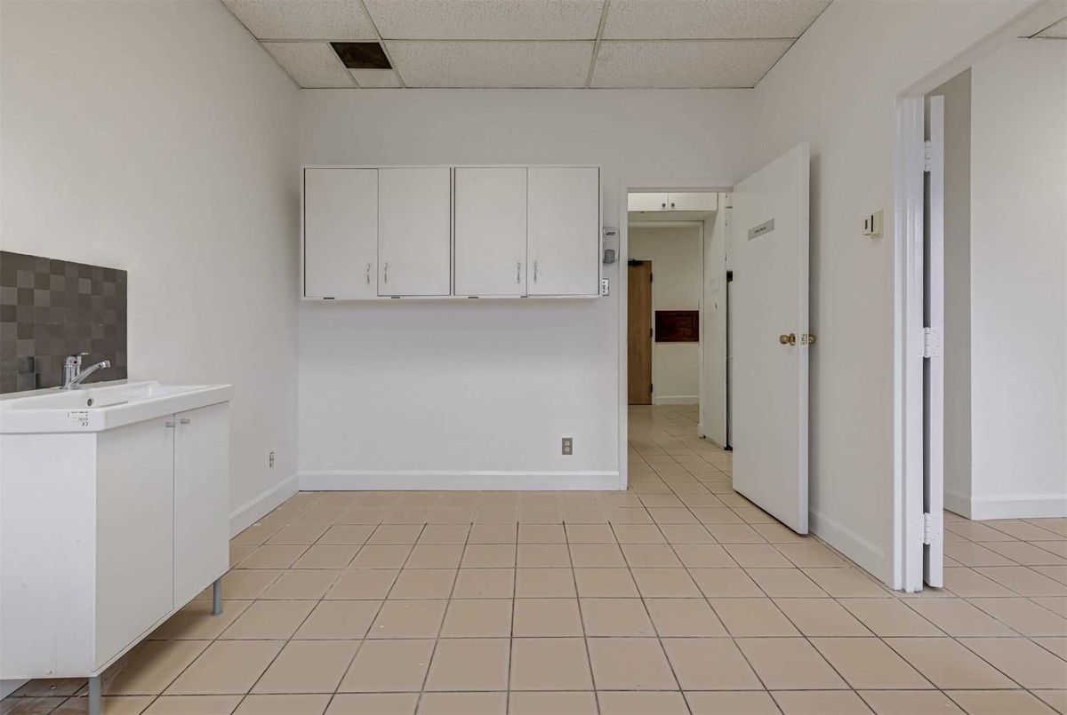 800 Bathurst Street Toronto 800 Bathurst Street Toronto