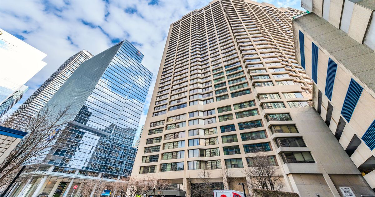 55 Harbour Square Toronto