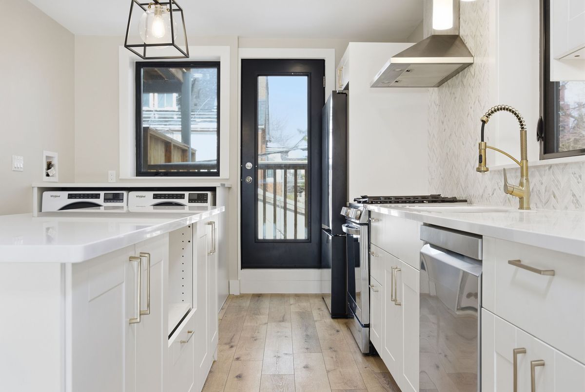 16 Rosemount Avenue Toronto 16 Rosemount Avenue Toronto