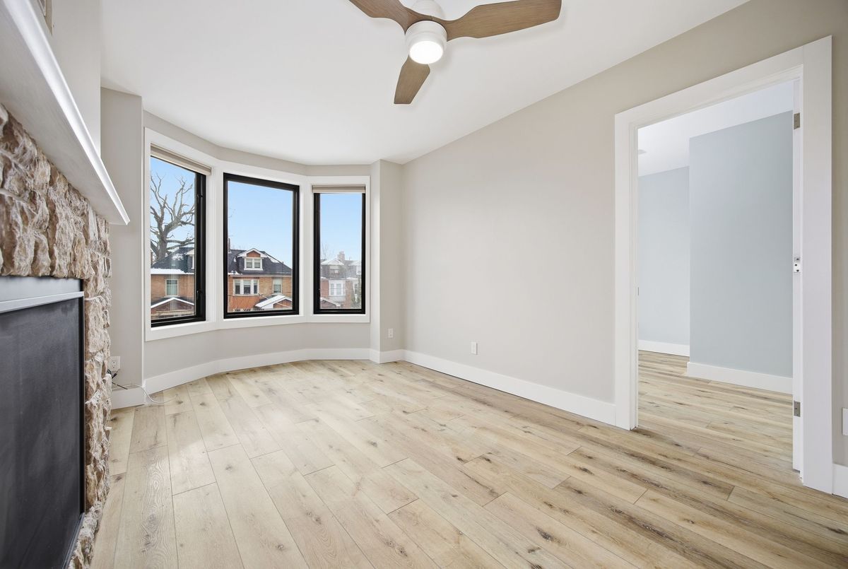 16 Rosemount Avenue Toronto 16 Rosemount Avenue Toronto