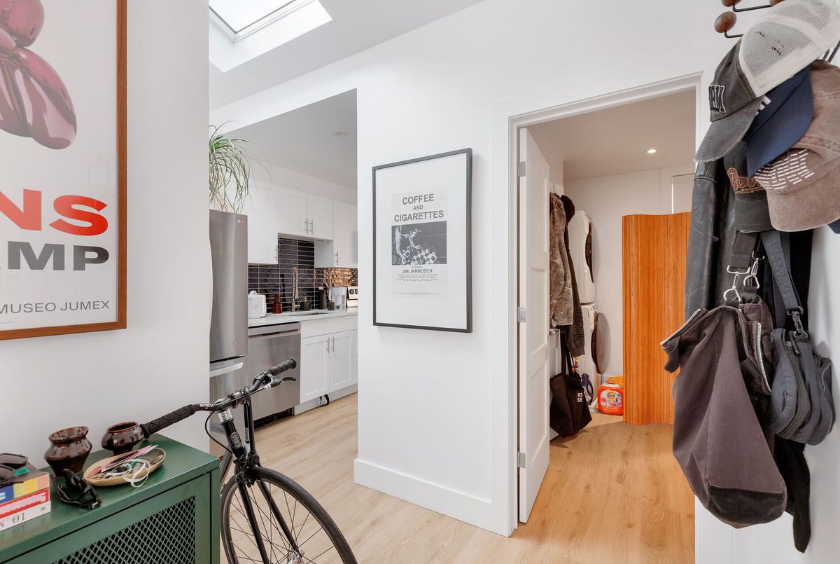 16 Rosemount Avenue Toronto 16 Rosemount Avenue Toronto