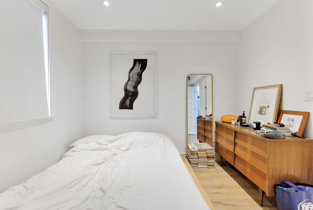 16 Rosemount Avenue Toronto 16 Rosemount Avenue Toronto