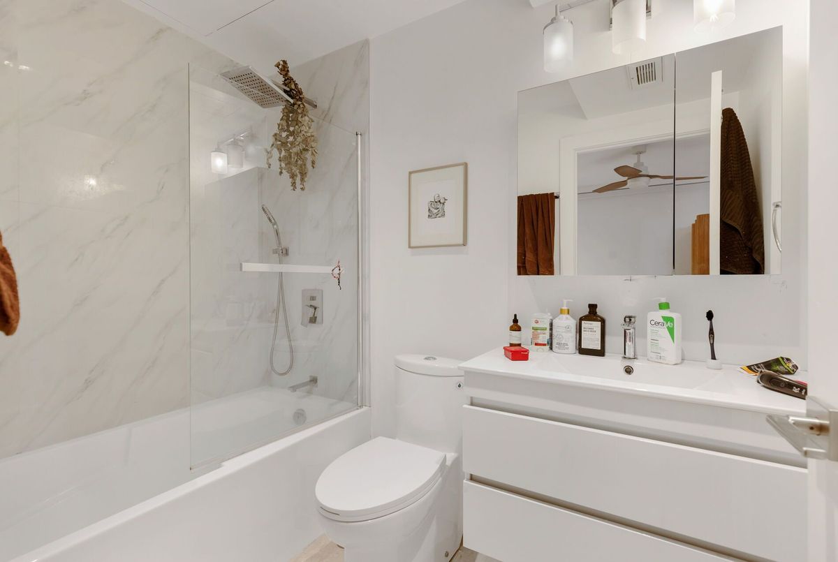 16 Rosemount Avenue Toronto 16 Rosemount Avenue Toronto