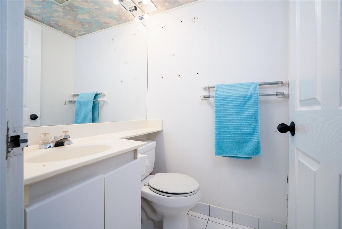 24 Wellesley Street W Toronto 24 Wellesley Street W Toronto