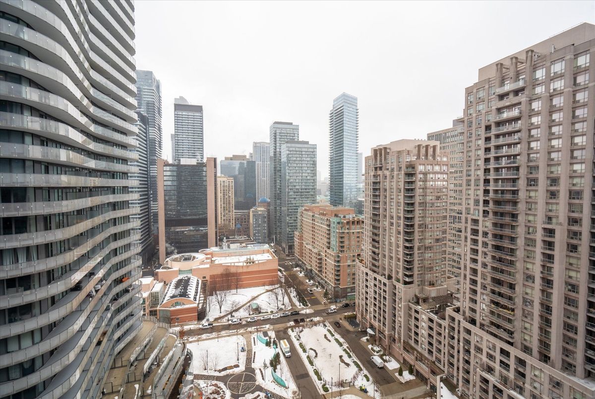 24 Wellesley Street W Toronto 24 Wellesley Street W Toronto