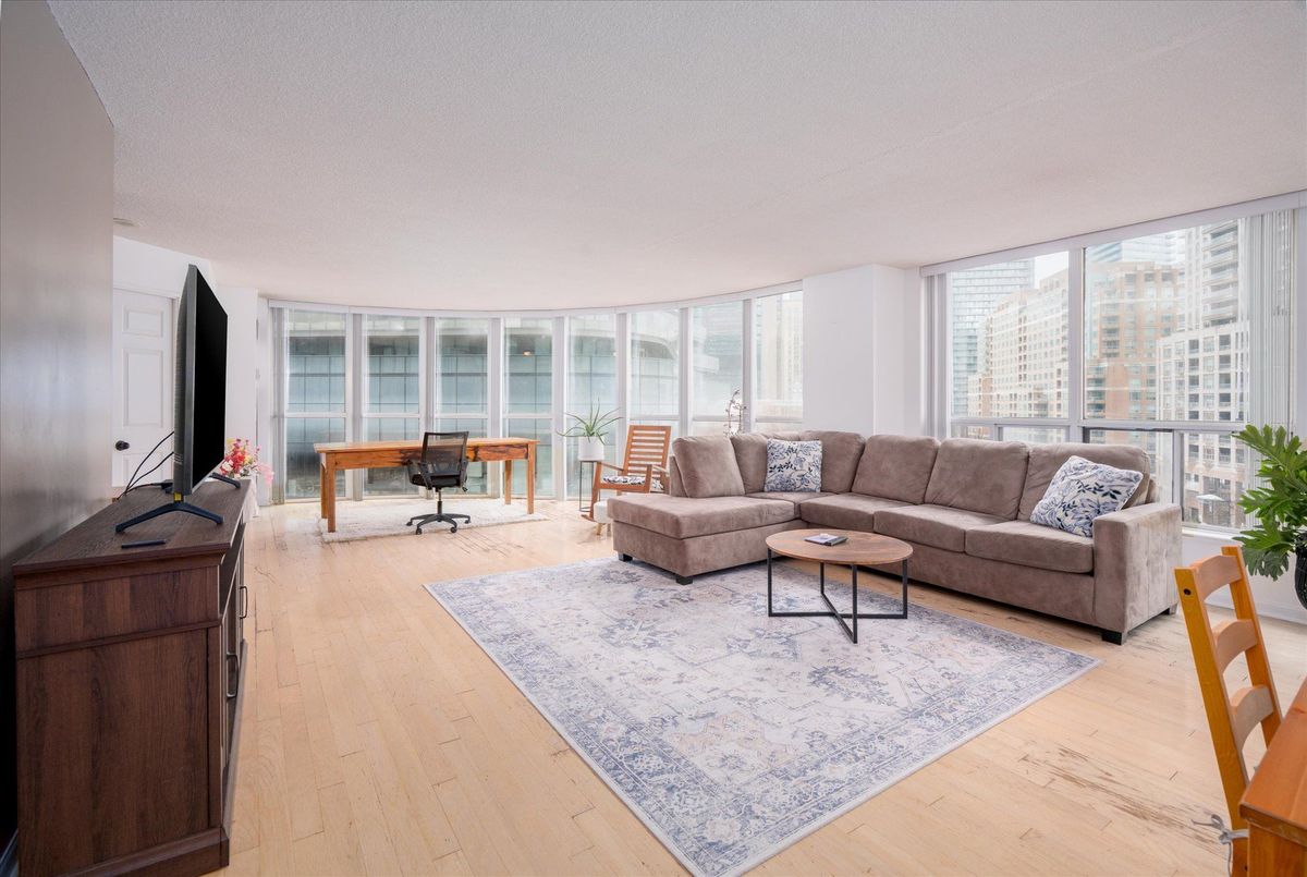 24 Wellesley Street W Toronto 24 Wellesley Street W Toronto