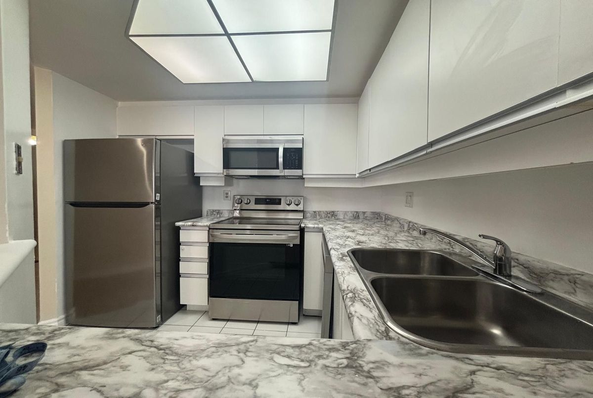 7 Concorde Place Toronto 7 Concorde Place Toronto