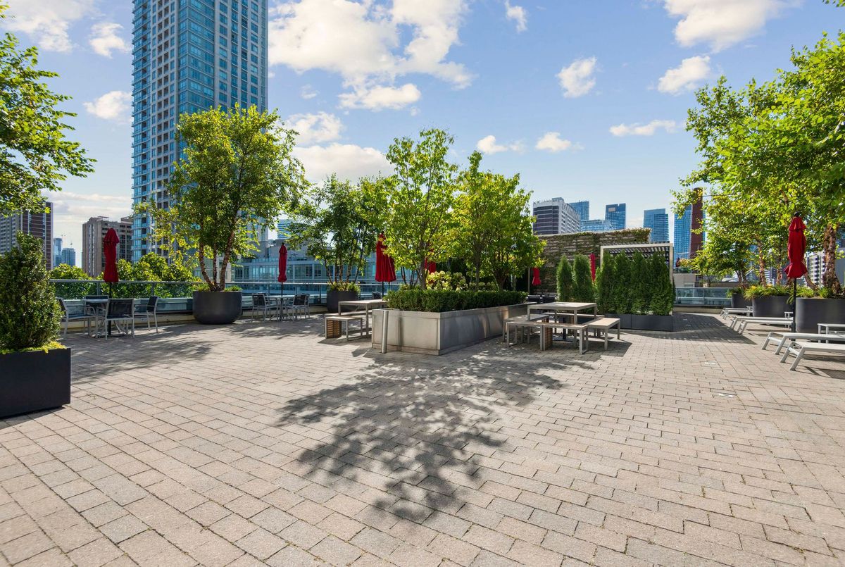 500 Sherbourne Street Toronto 500 Sherbourne Street Toronto