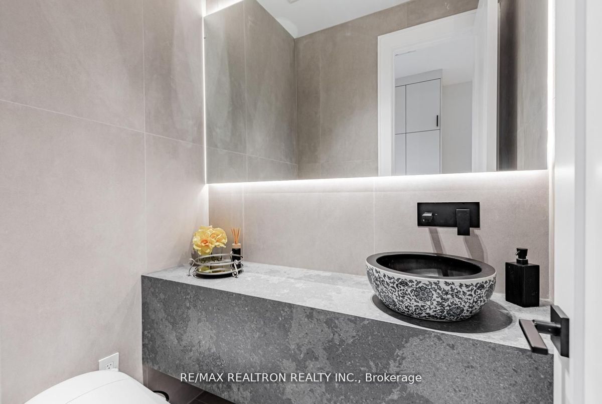 673 Crawford Street Toronto 673 Crawford Street Toronto