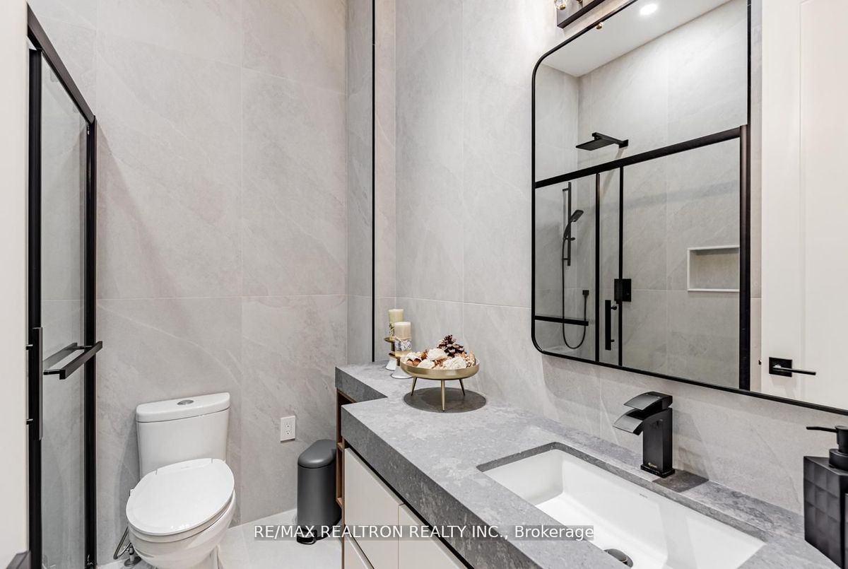 673 Crawford Street Toronto 673 Crawford Street Toronto