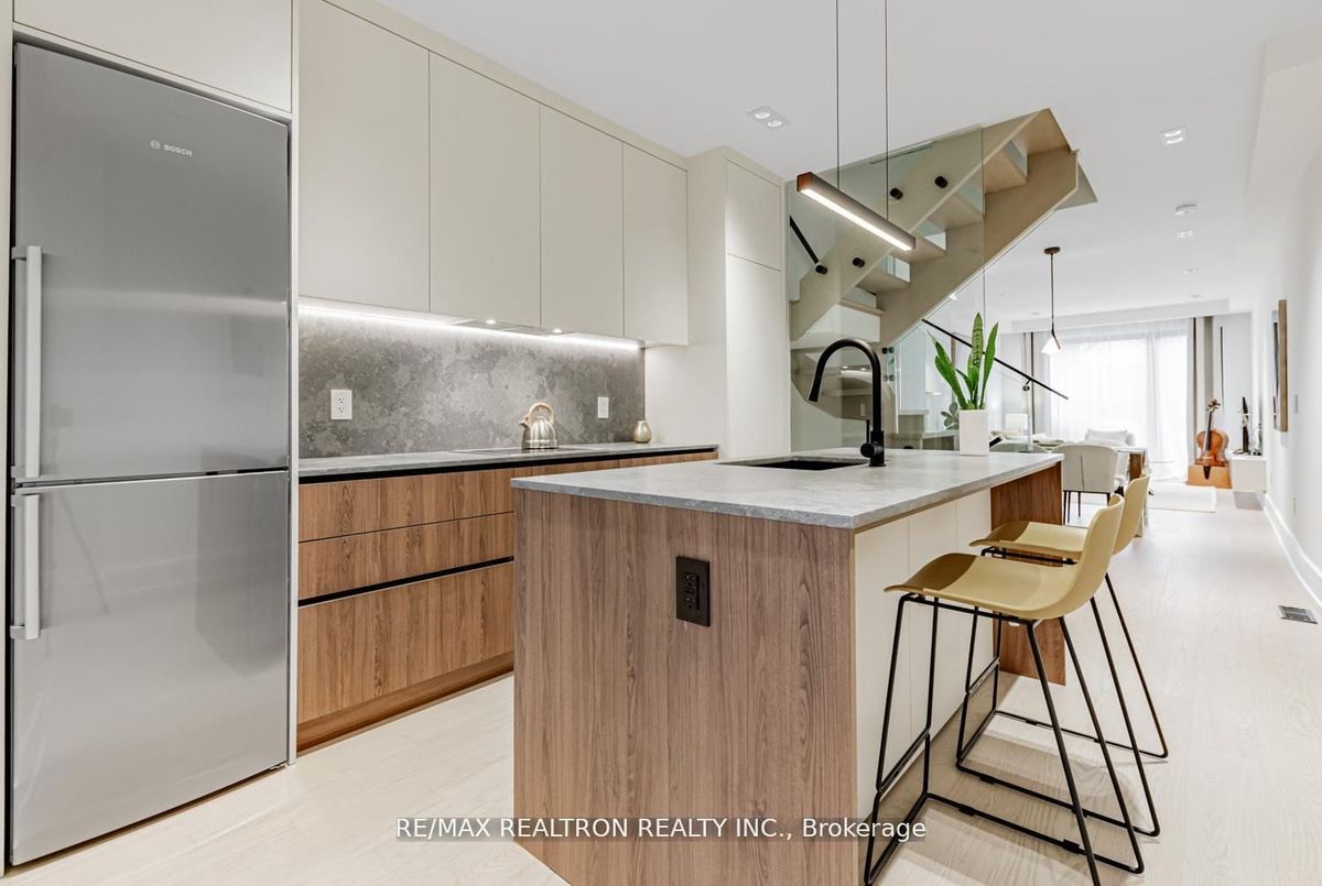 673 Crawford Street Toronto 673 Crawford Street Toronto