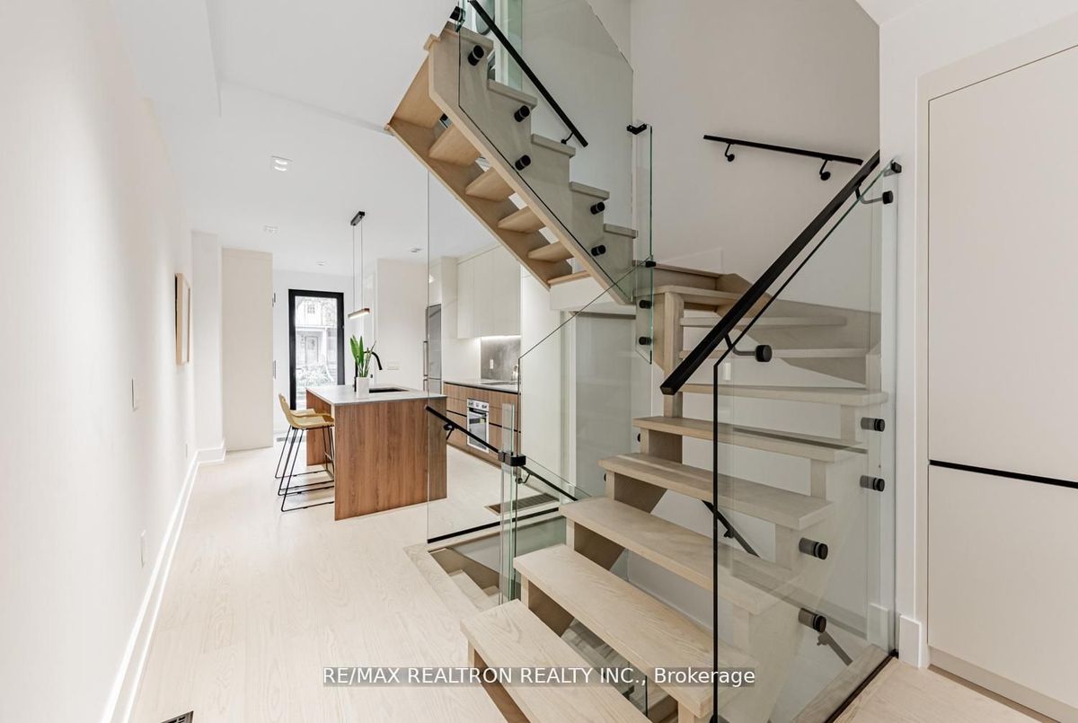 673 Crawford Street Toronto 673 Crawford Street Toronto