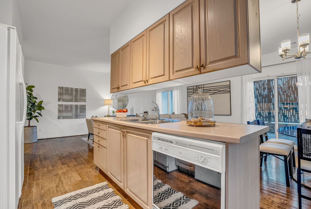 600 Eglinton Avenue E Toronto 600 Eglinton Avenue E Toronto