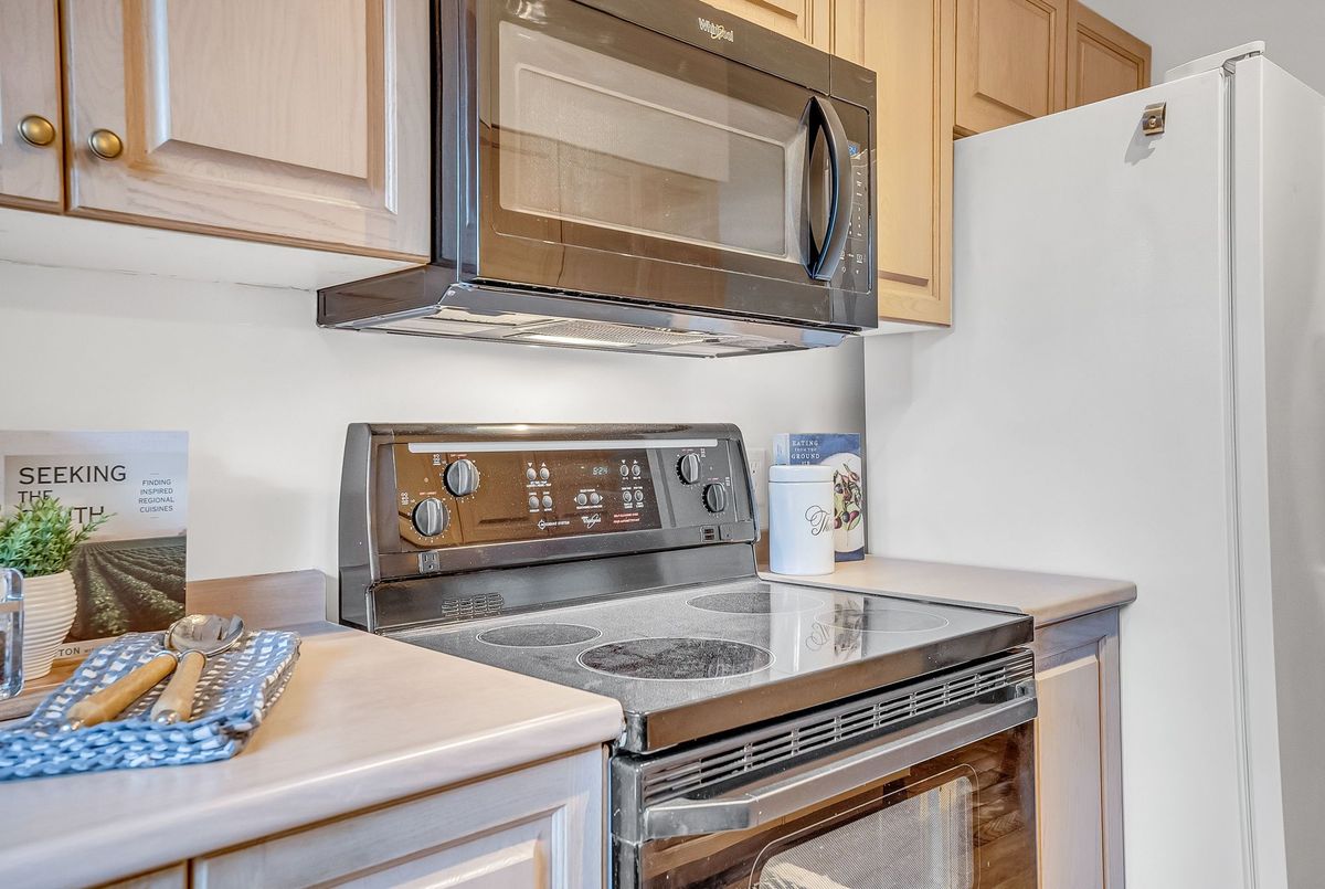 600 Eglinton Avenue E Toronto 600 Eglinton Avenue E Toronto