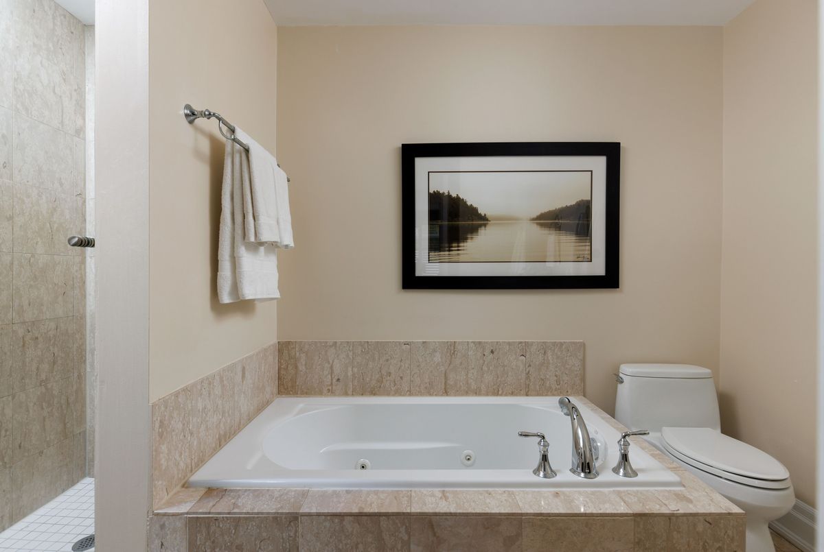 51 York Mills Road Toronto 51 York Mills Road Toronto