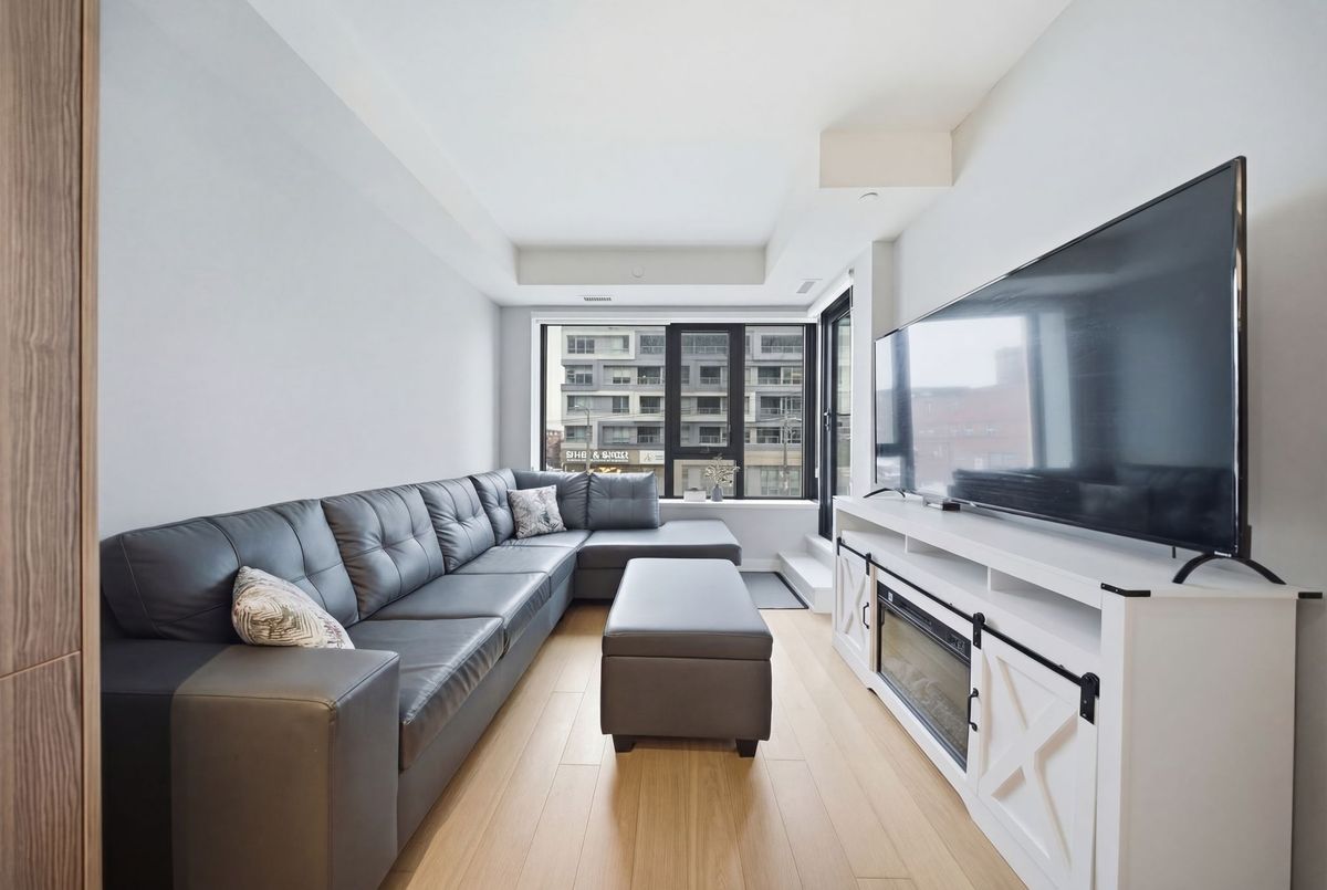 840 St Clair Avenue W Toronto 840 St Clair Avenue W Toronto