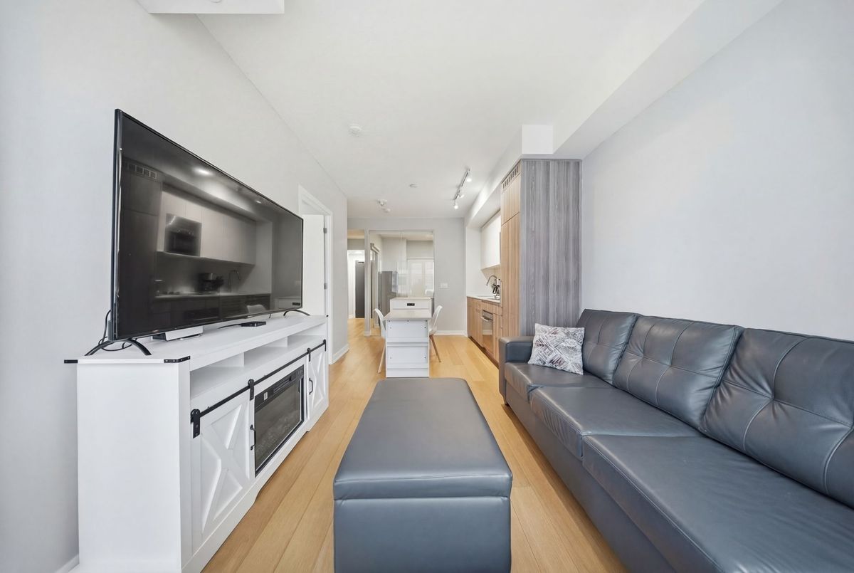 840 St Clair Avenue W Toronto 840 St Clair Avenue W Toronto