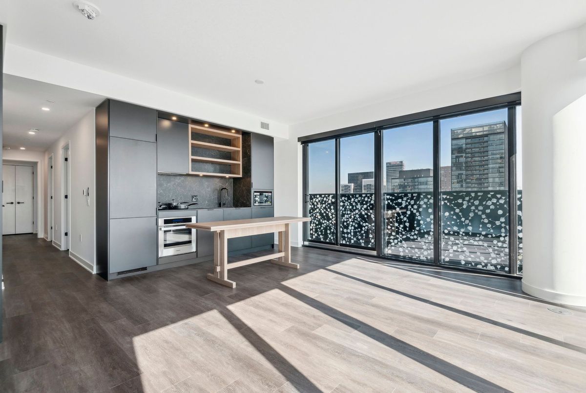 55 Charles Street Toronto 55 Charles Street Toronto