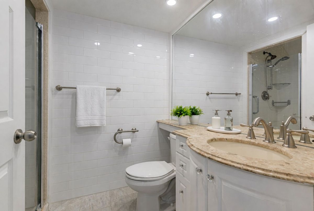 3000 Bathurst Street Toronto 3000 Bathurst Street Toronto